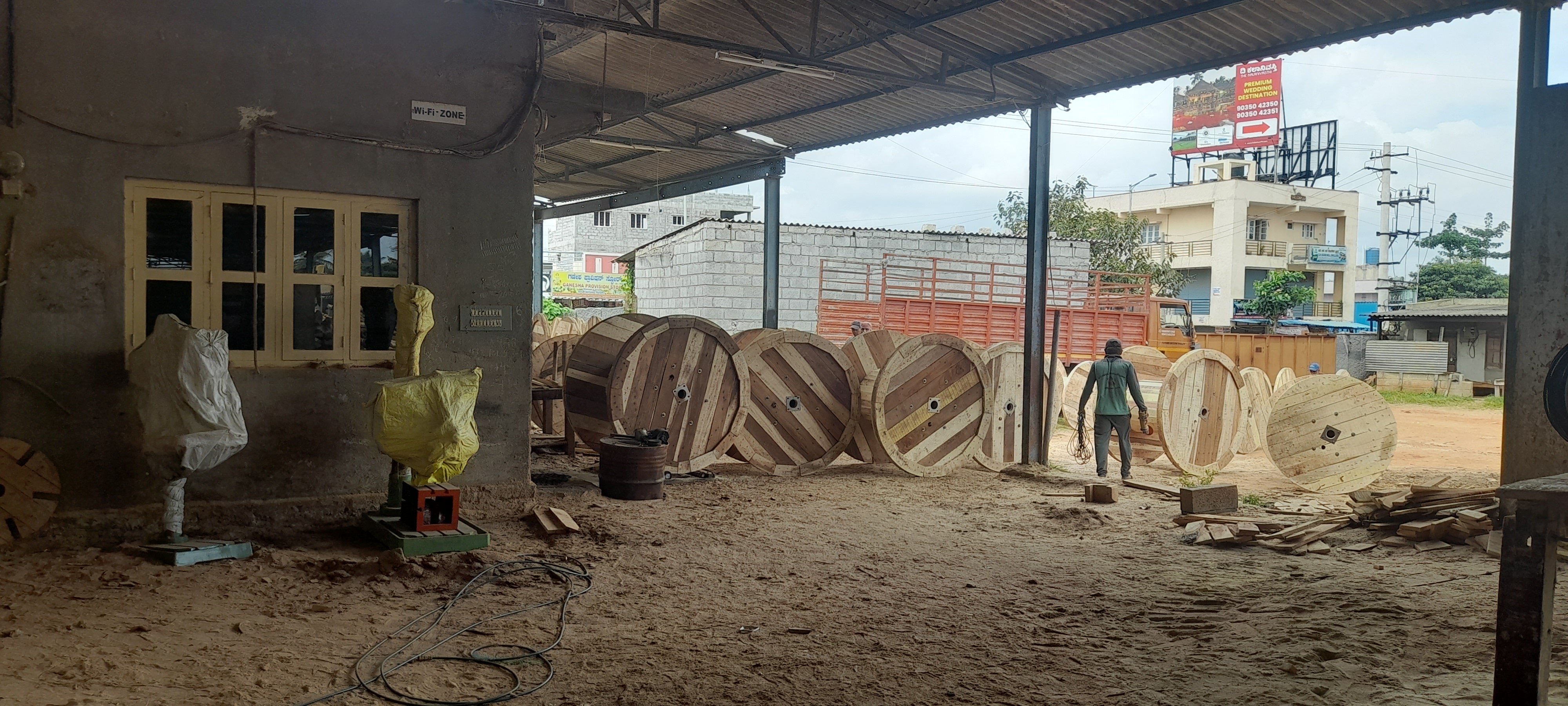 Kudur Timbers Saw Mill's facility showcasing manufacturing of Wooden Cable Drumbs